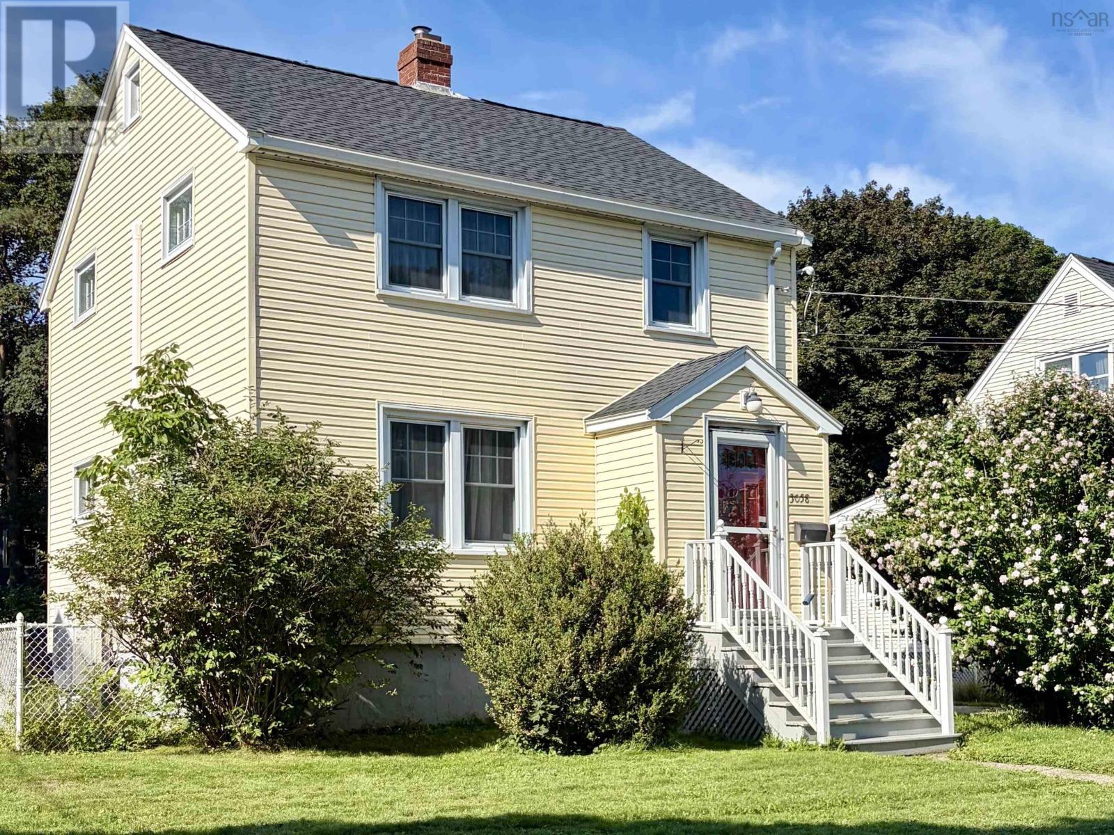 3058 Connaught Avenue - 2