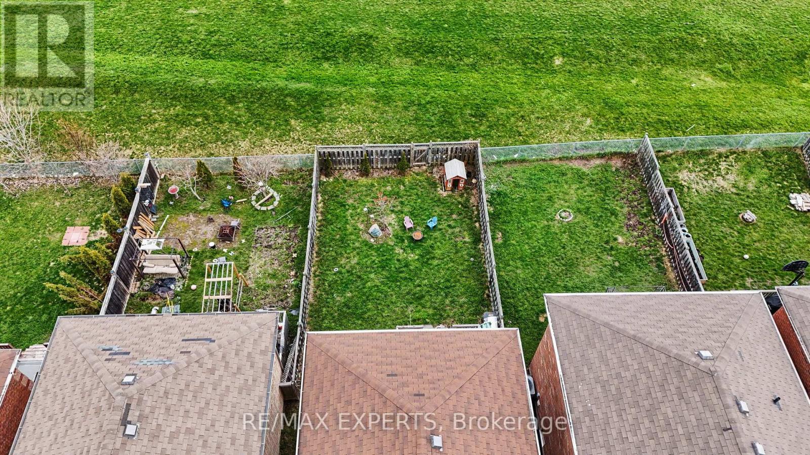 1261 BENSON STREET - 26