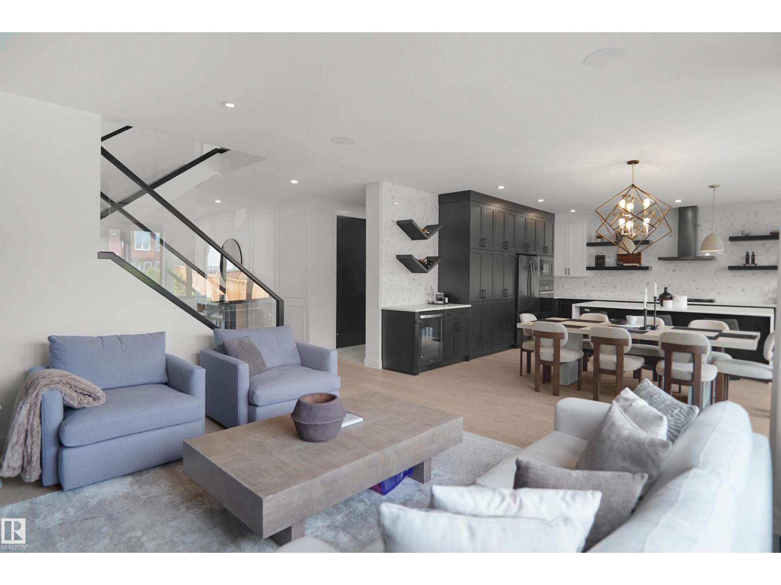 815 176 ST SW - 12