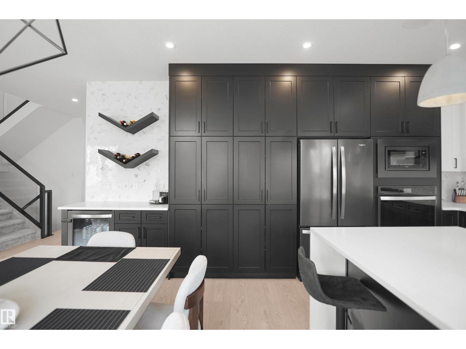 815 176 ST SW - 26