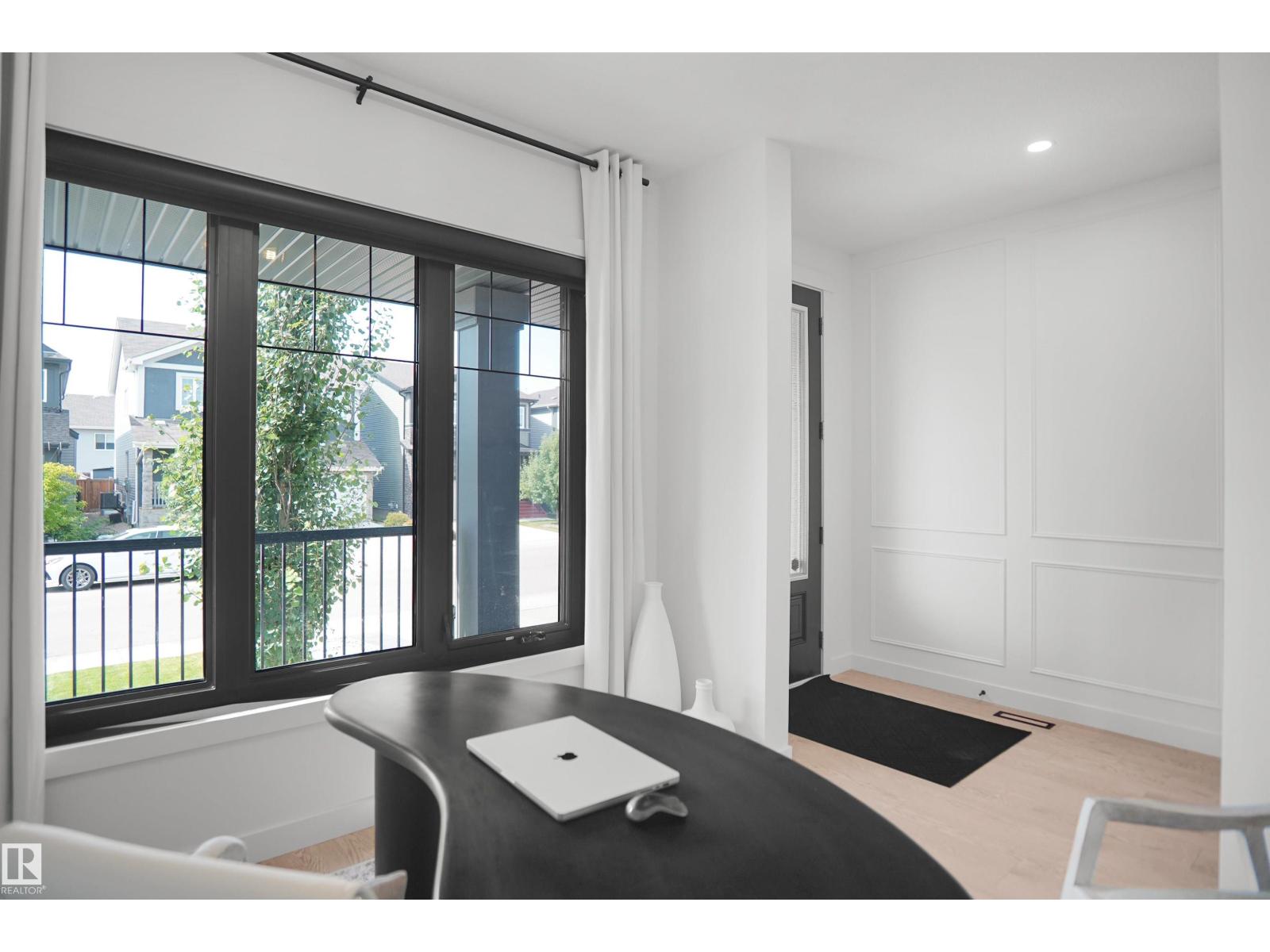 815 176 ST SW - 5