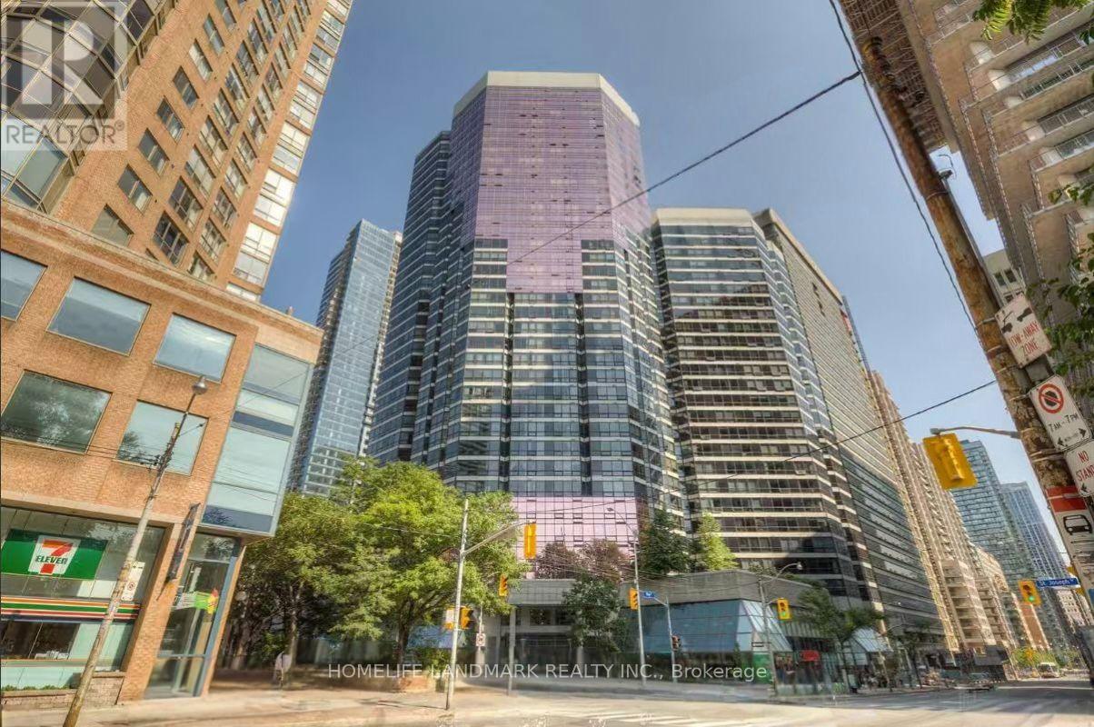 #511 1001 BAY STREET - 1