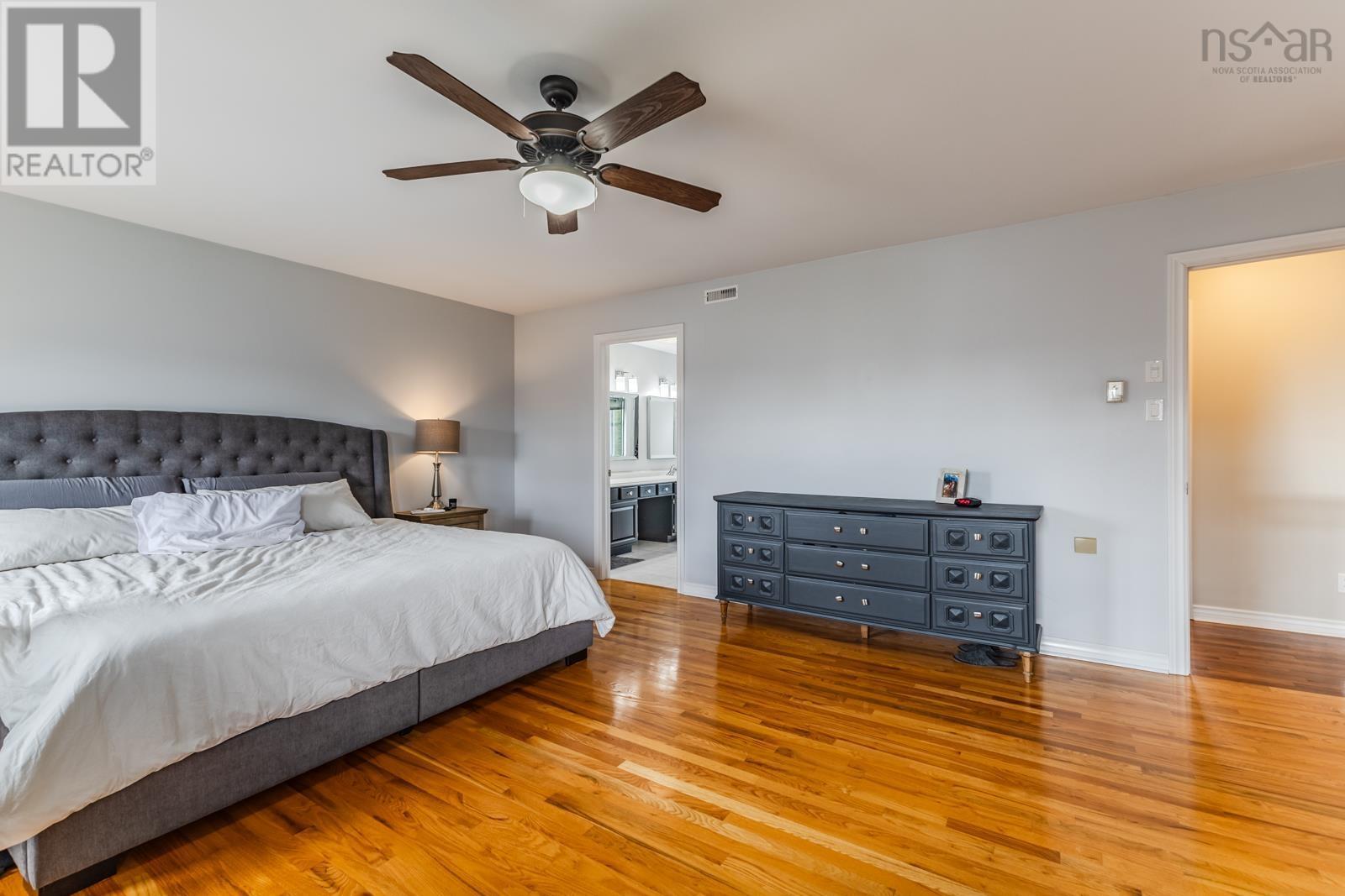 252 BLUE HERON Drive - 22