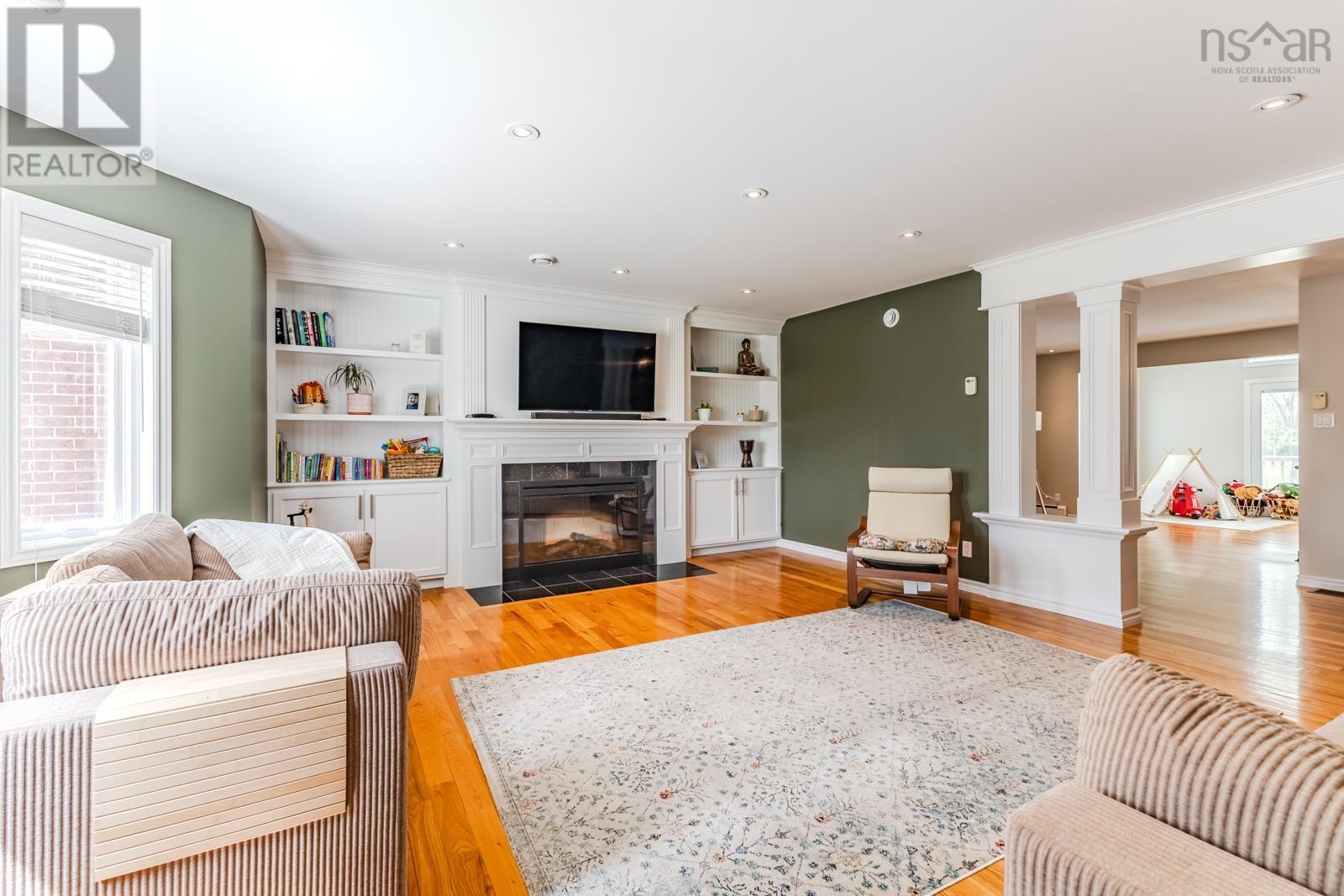 252 BLUE HERON Drive - 5