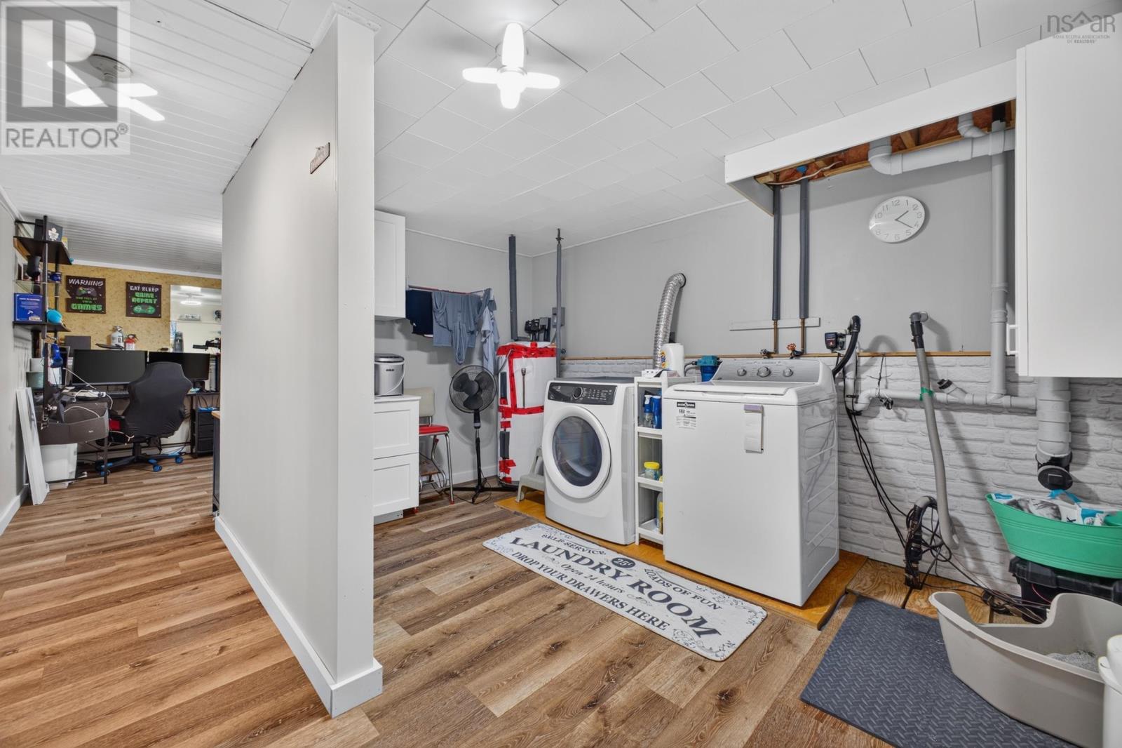 20 VANCE Road - Image 32