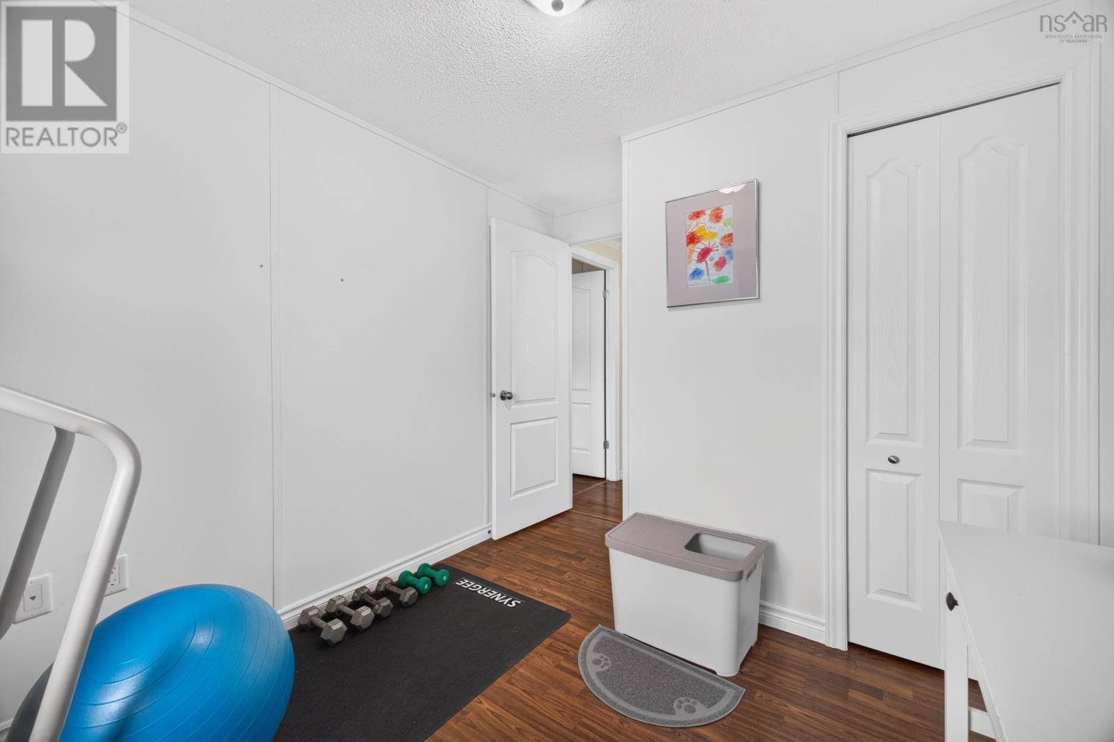 1047 GLEN FOREST Drive - Image 20