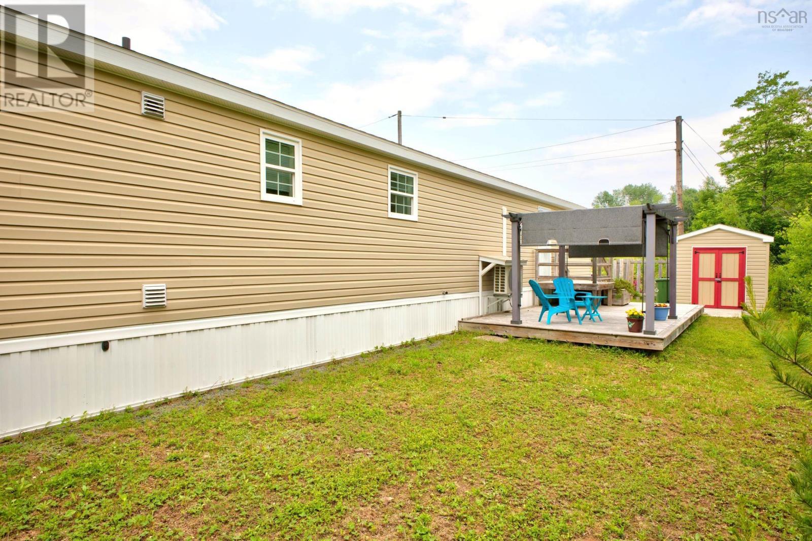 1047 GLEN FOREST Drive - Image 32