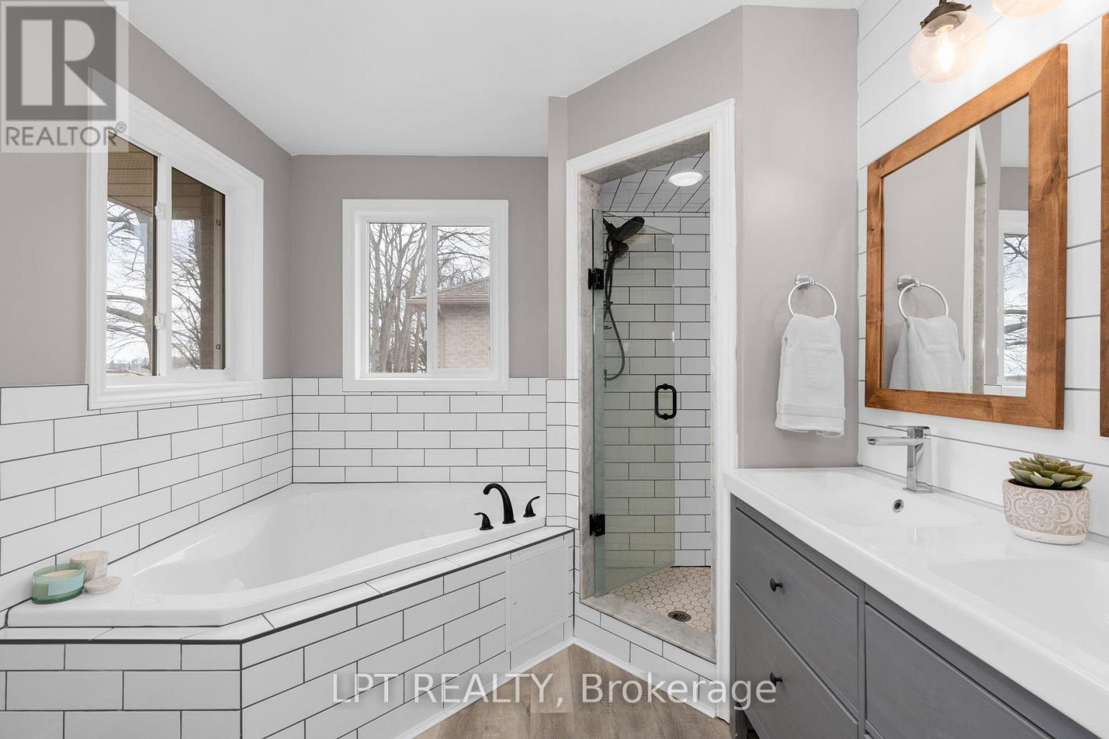 47 NORTHVIEW CRESCENT - 22