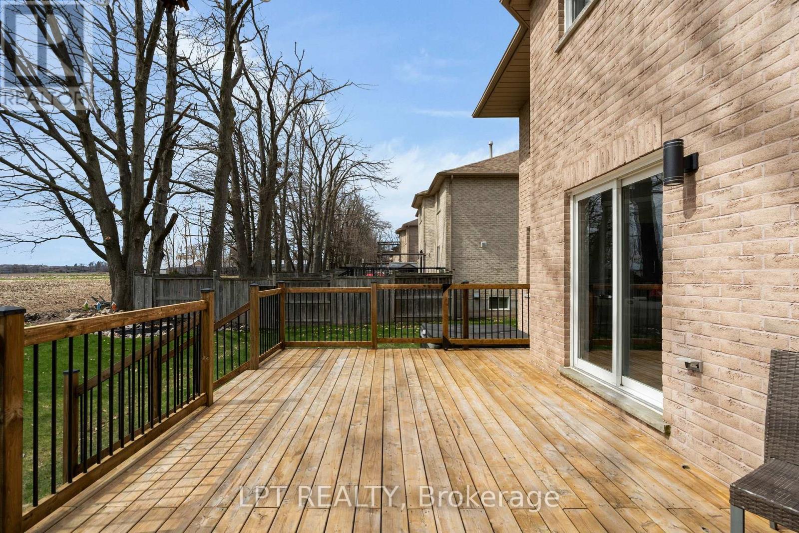 47 NORTHVIEW CRESCENT - 38