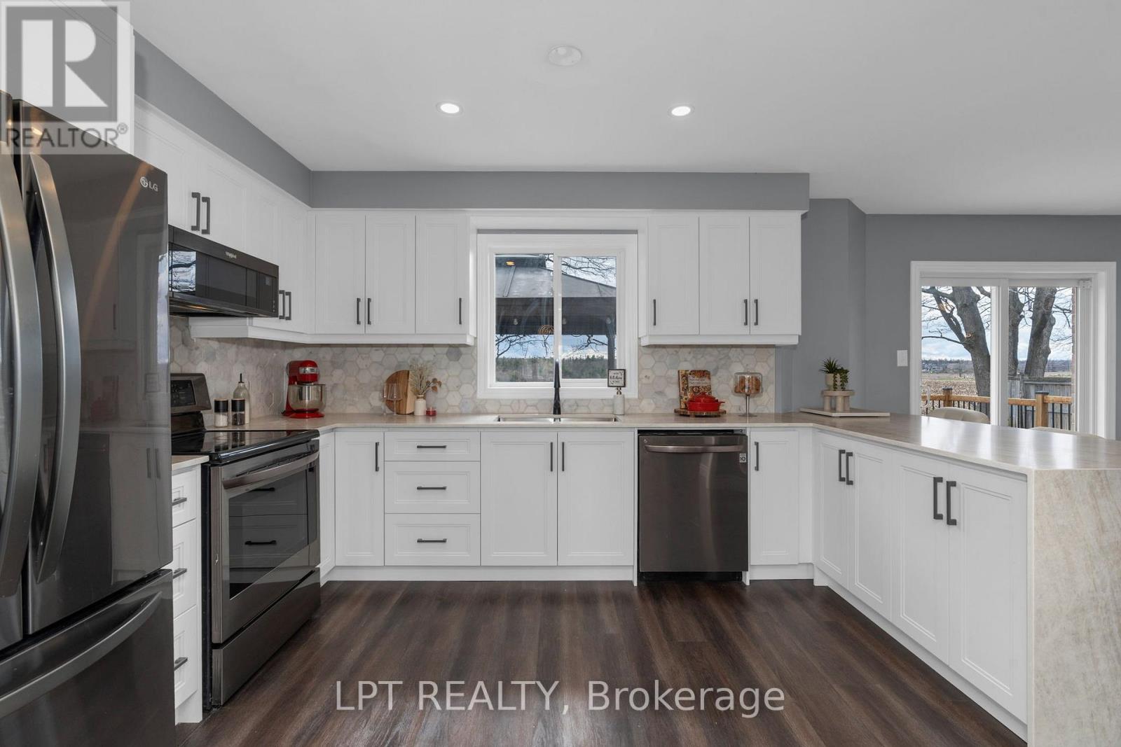 47 NORTHVIEW CRESCENT - 7