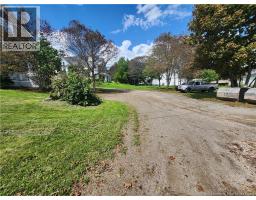 17 Pleasant Street, photo 10