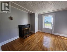 17 Pleasant Street, photo 17