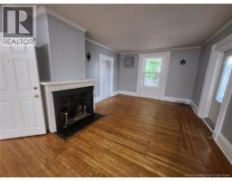 17 Pleasant Street, photo 24