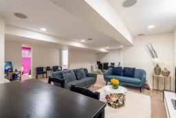 250 Mosselle Drive, Winnipeg, MB R2P1N7 Photo 23