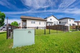250 Mosselle Drive, Winnipeg, MB R2P1N7 Photo 34