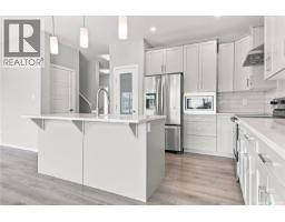 4pc Ensuite bath - 450 Aniskotaw Way, Saskatoon, SK S7V1M3 Photo 9