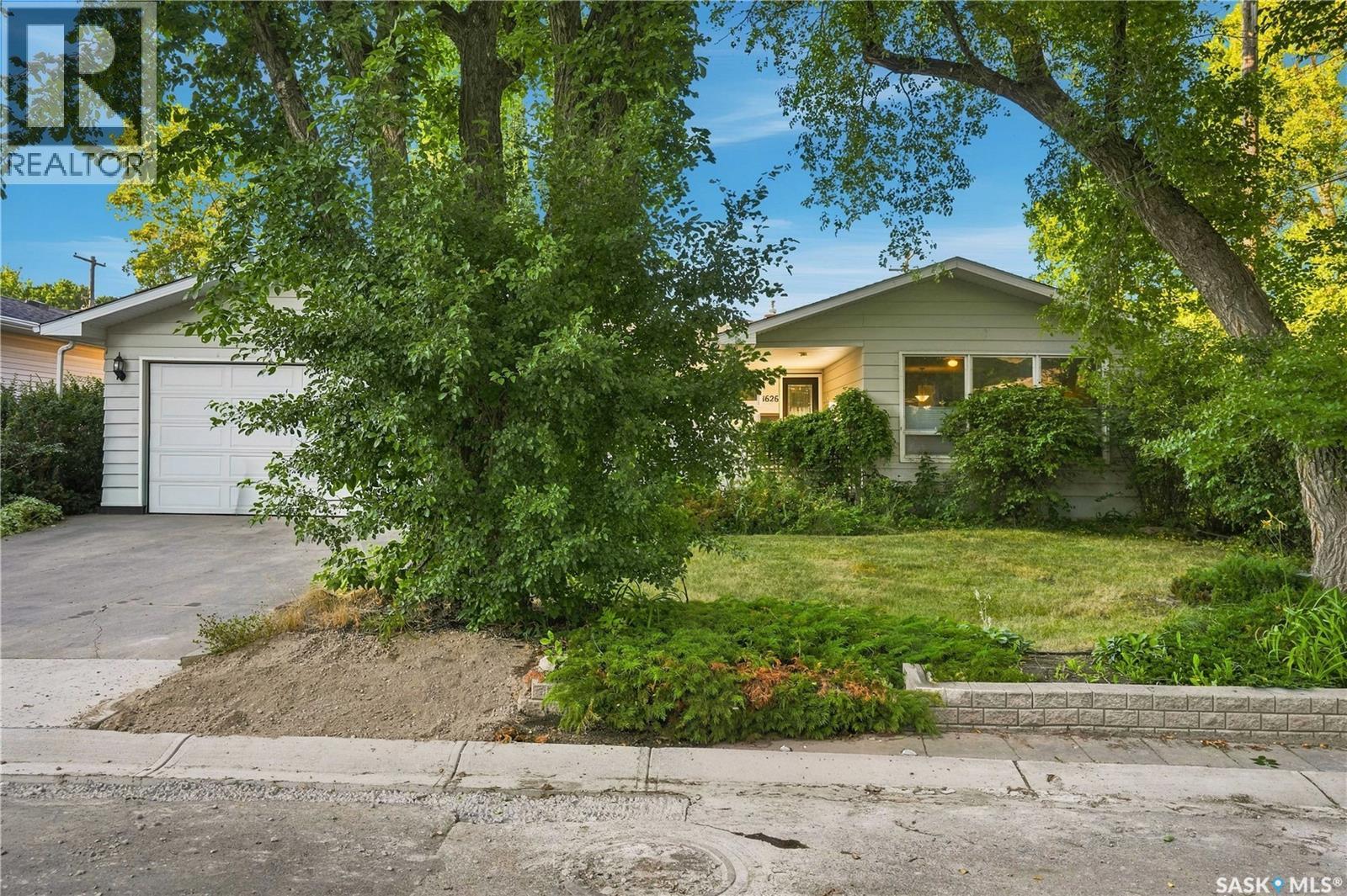 1626 Uhrich AVENUE