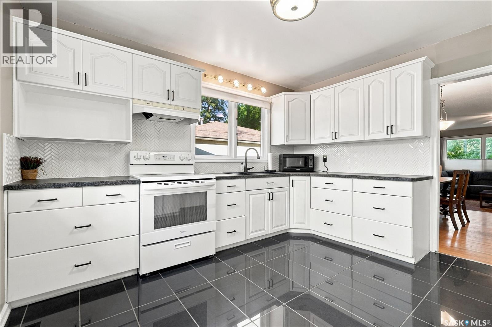 1626 Uhrich AVENUE - Image 14