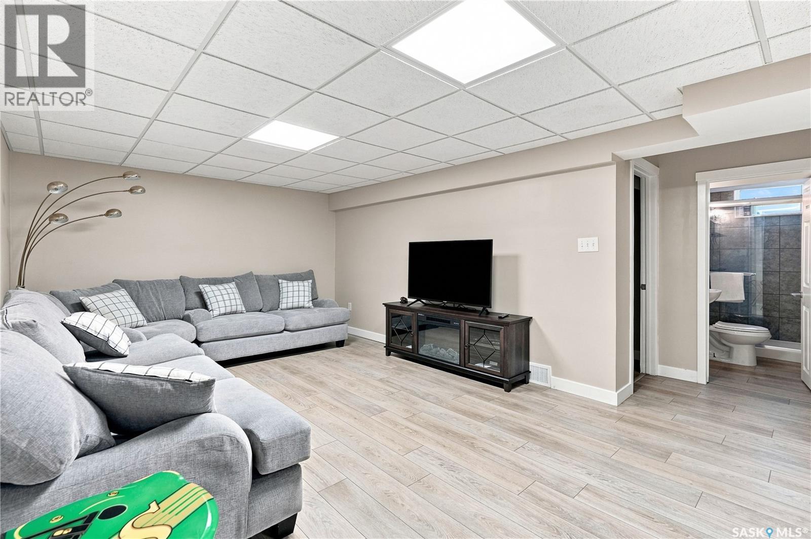 1626 Uhrich AVENUE - Image 29
