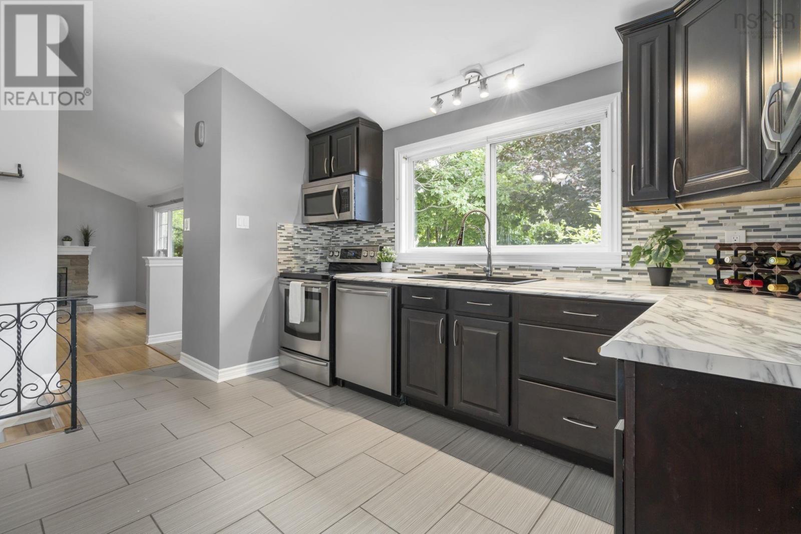 25 Dumbarton Avenue - Image 14