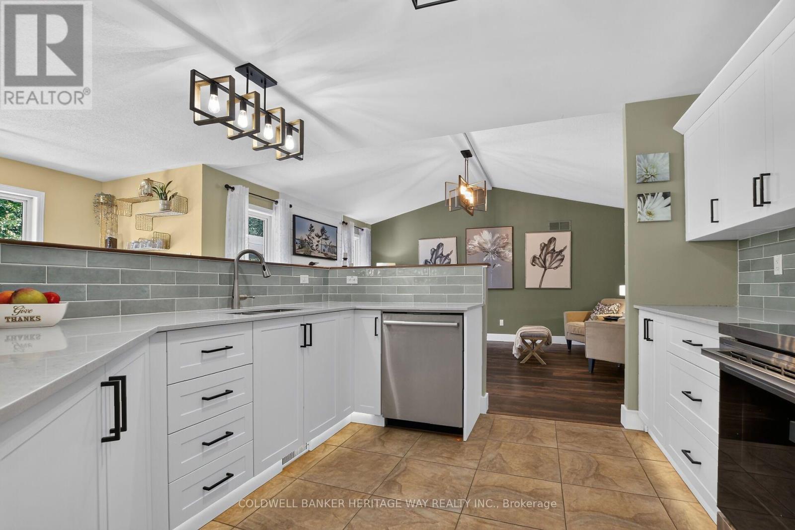 515 BALMORAL DRIVE - Image 12