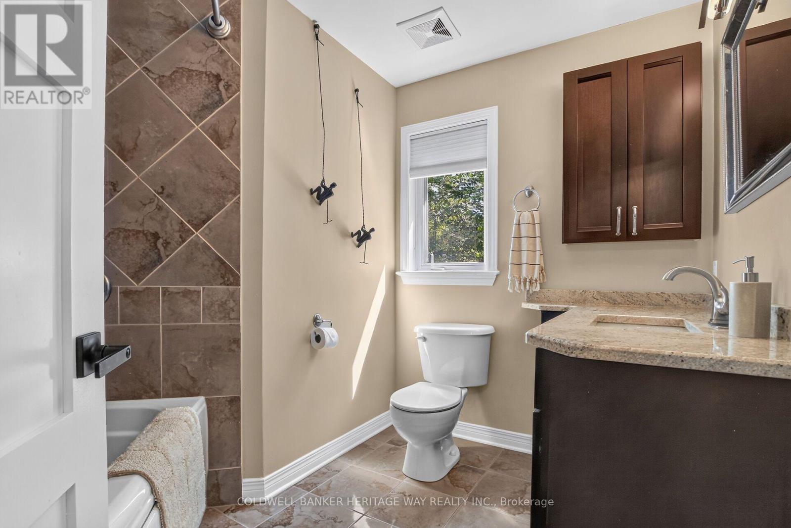 515 BALMORAL DRIVE - Image 27