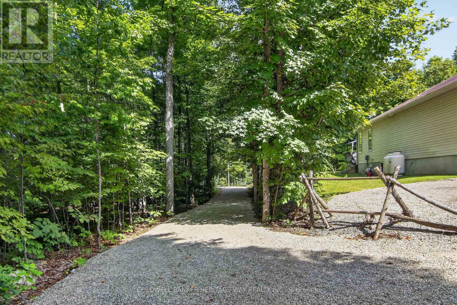 515 BALMORAL DRIVE - Image 37