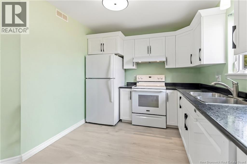 #15 25 Lonsdale Drive - Image 11