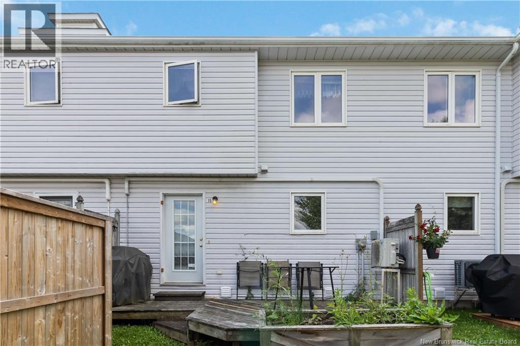 #15 25 Lonsdale Drive - 38