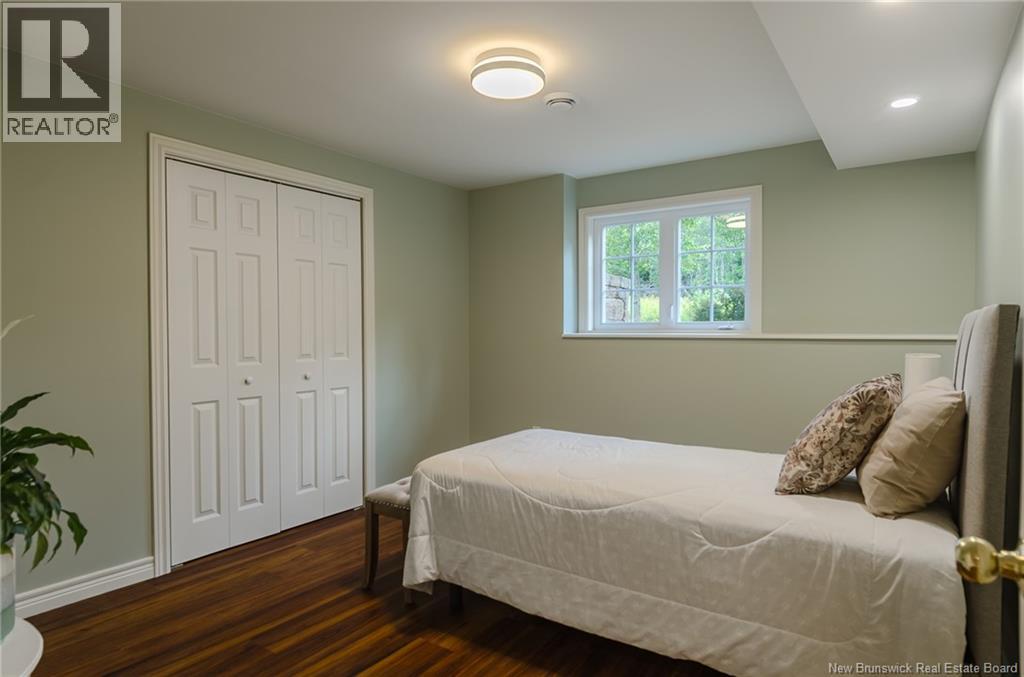 8 Aaron Avenue - Image 42