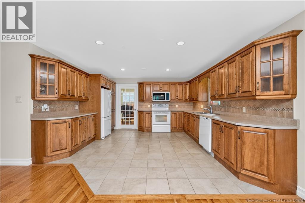 125 Monarch Road - Image 15