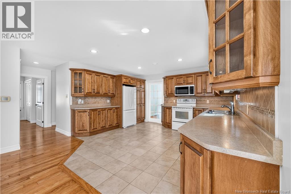 125 Monarch Road - Image 16