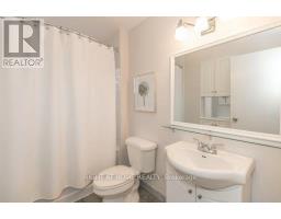 Upper - 278 Waratah Avenue, Newmarket, ON L3Y5J2 Photo 10