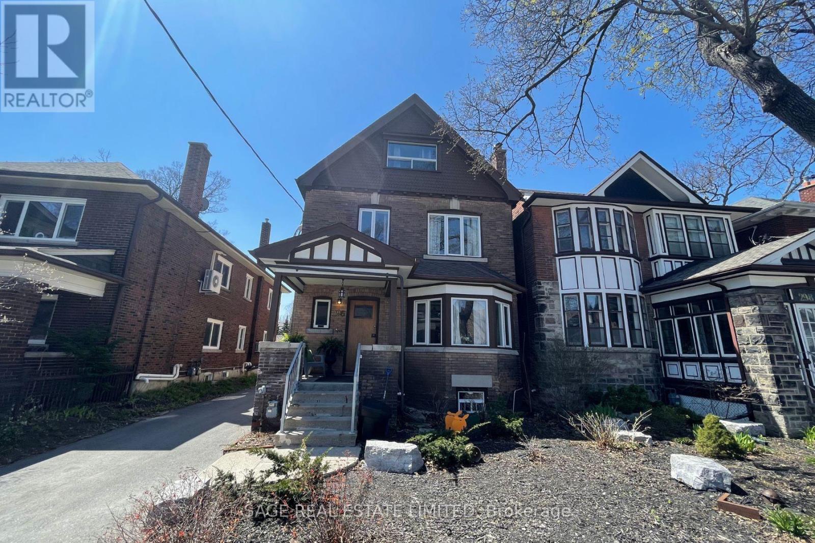 Photo of 296 Runnymede Road