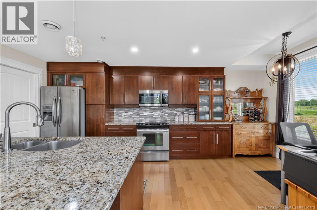 #103 185 Royal Oaks Boulevard - Image 9