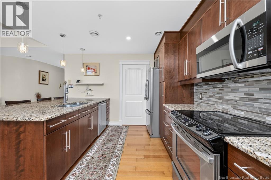 #103 185 Royal Oaks Boulevard - Image 11