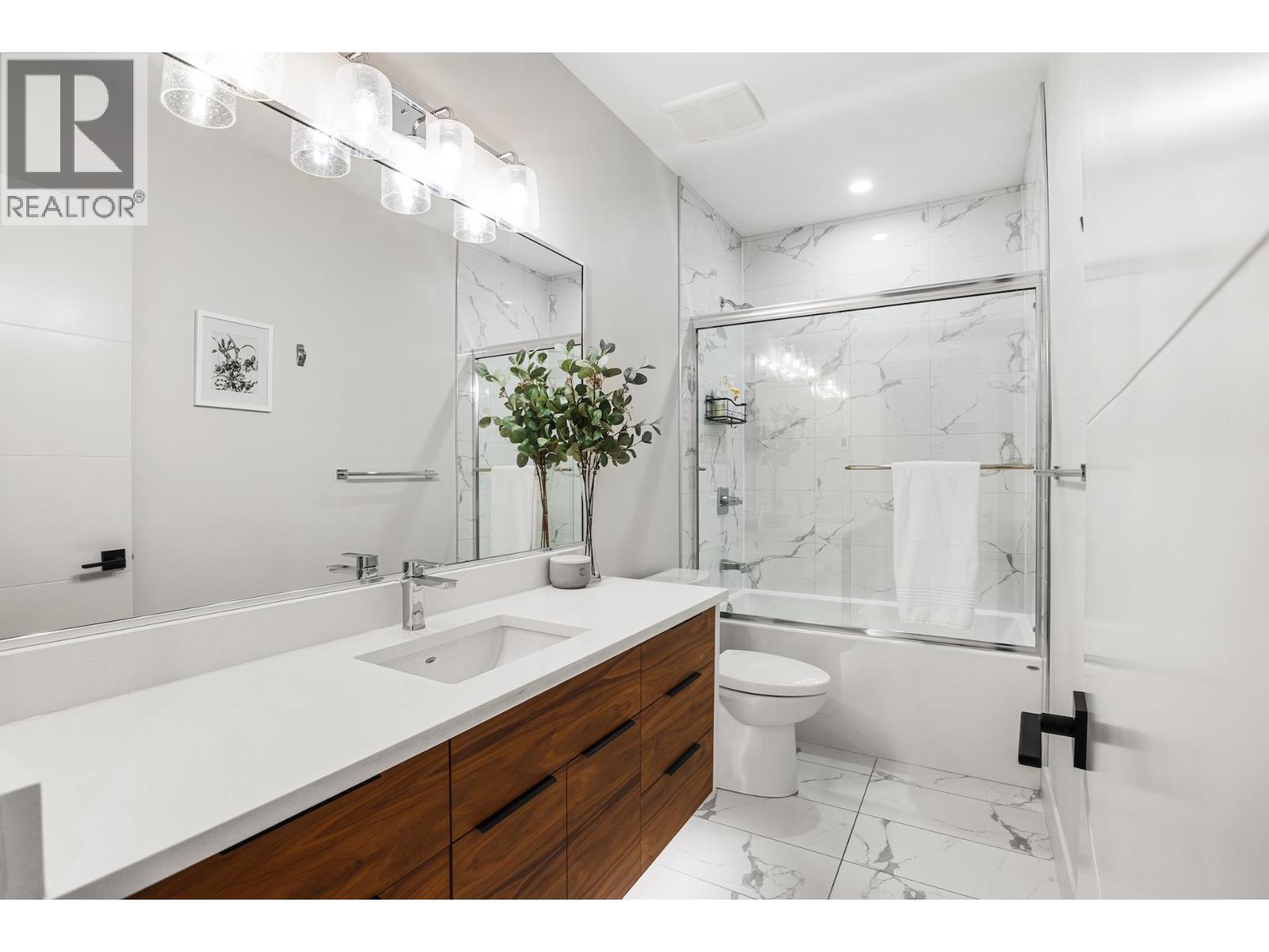  3276 Vineyard View Drive, West Kelowna