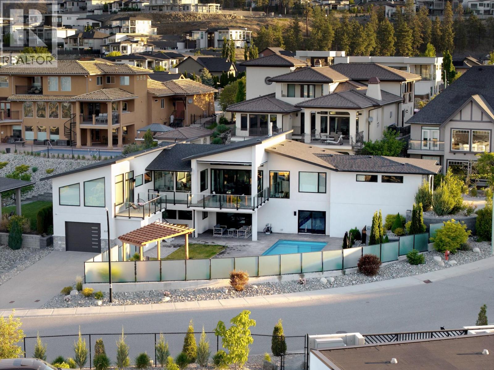  3276 Vineyard View Drive, West Kelowna