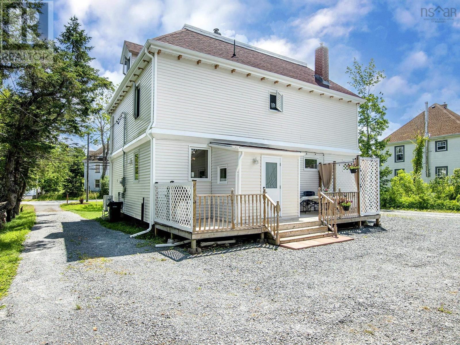 2790 Highway 2 - Image 6