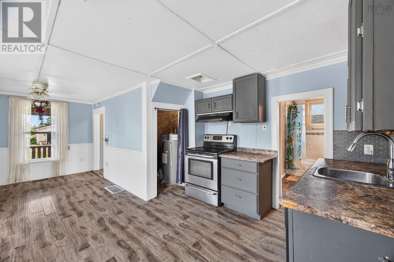 2149 COWAN Street - Image 14
