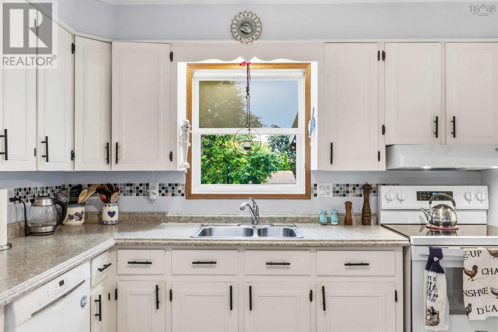 82 Campbell Road - 18