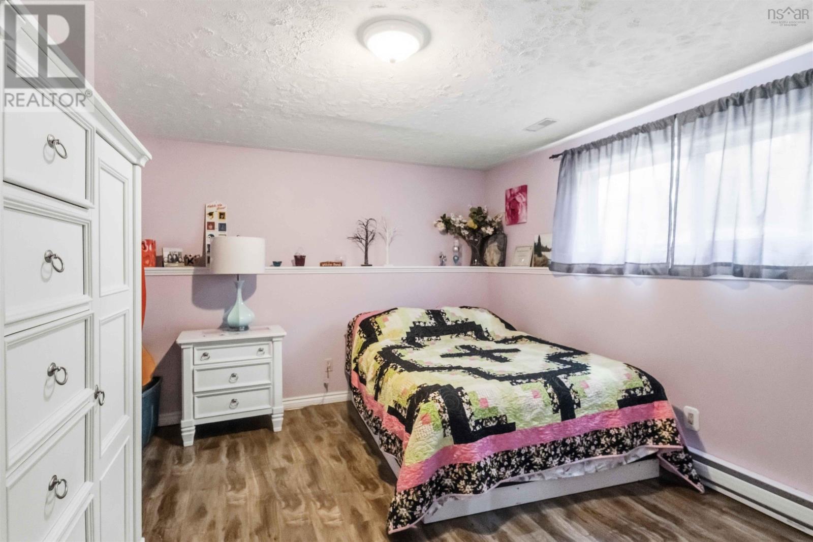 82 Campbell Road - Image 37