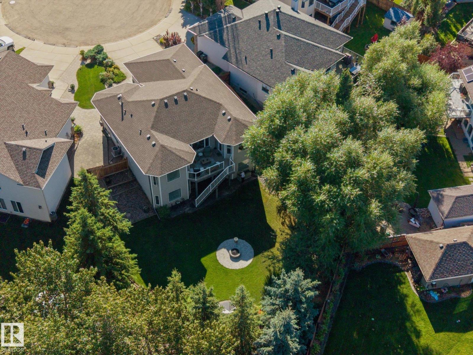 51 CHARLTON PT, Charlton Heights, Sherwood Park photo 2