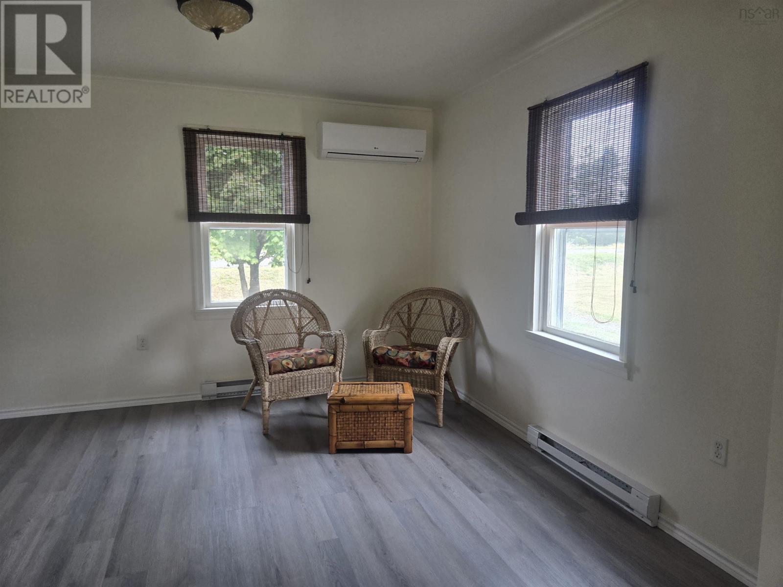 692 Brook Road - Image 5