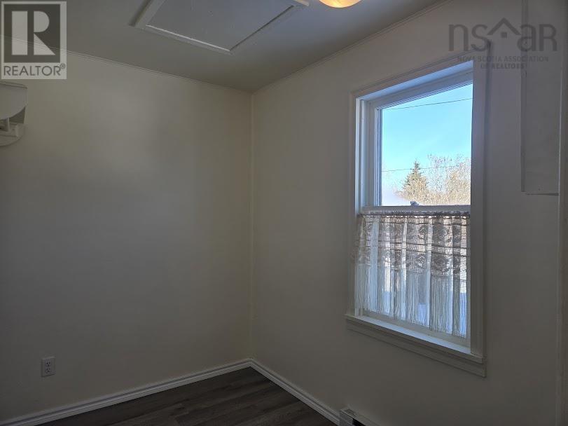 692 Brook Road - 7