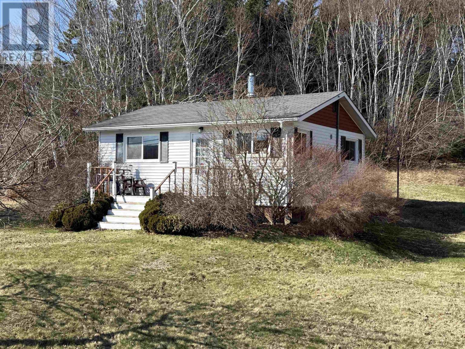 15576 Highway 316 - 2