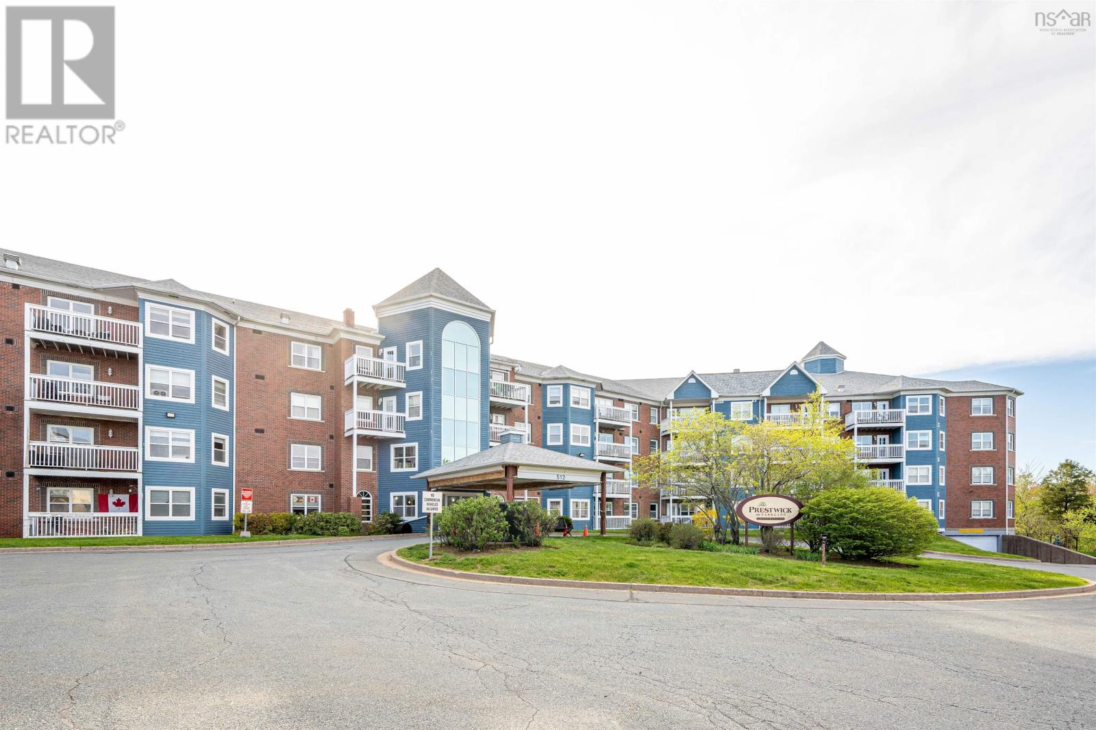 #102 512 Parkland Drive - 43