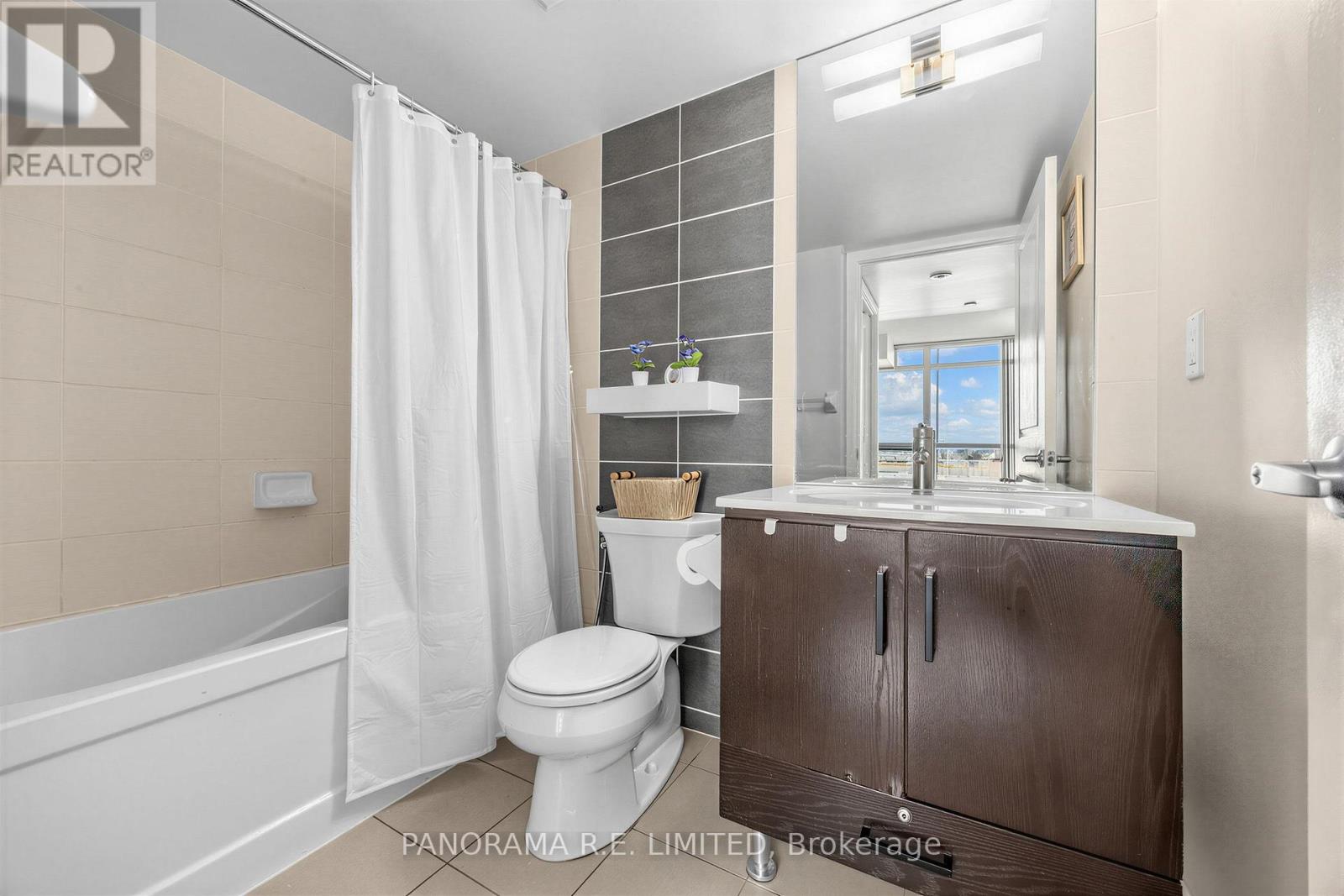 #807 215 SHERWAY GARDENS ROAD - Image 10