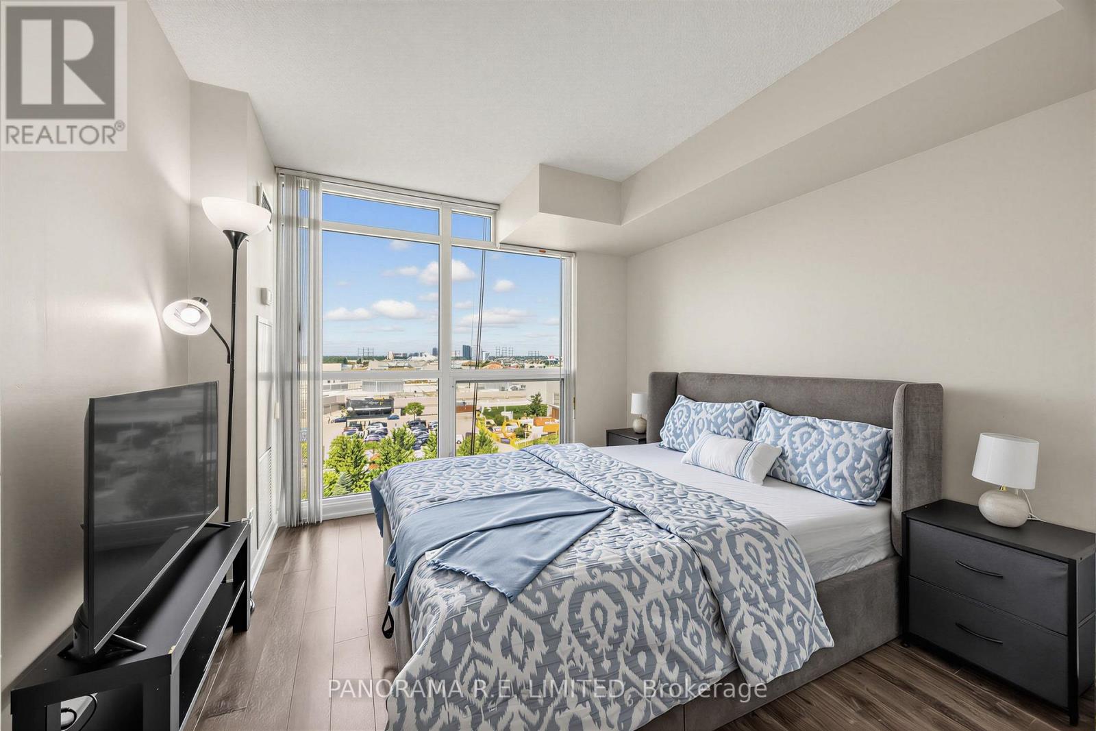#807 215 SHERWAY GARDENS ROAD - Image 8