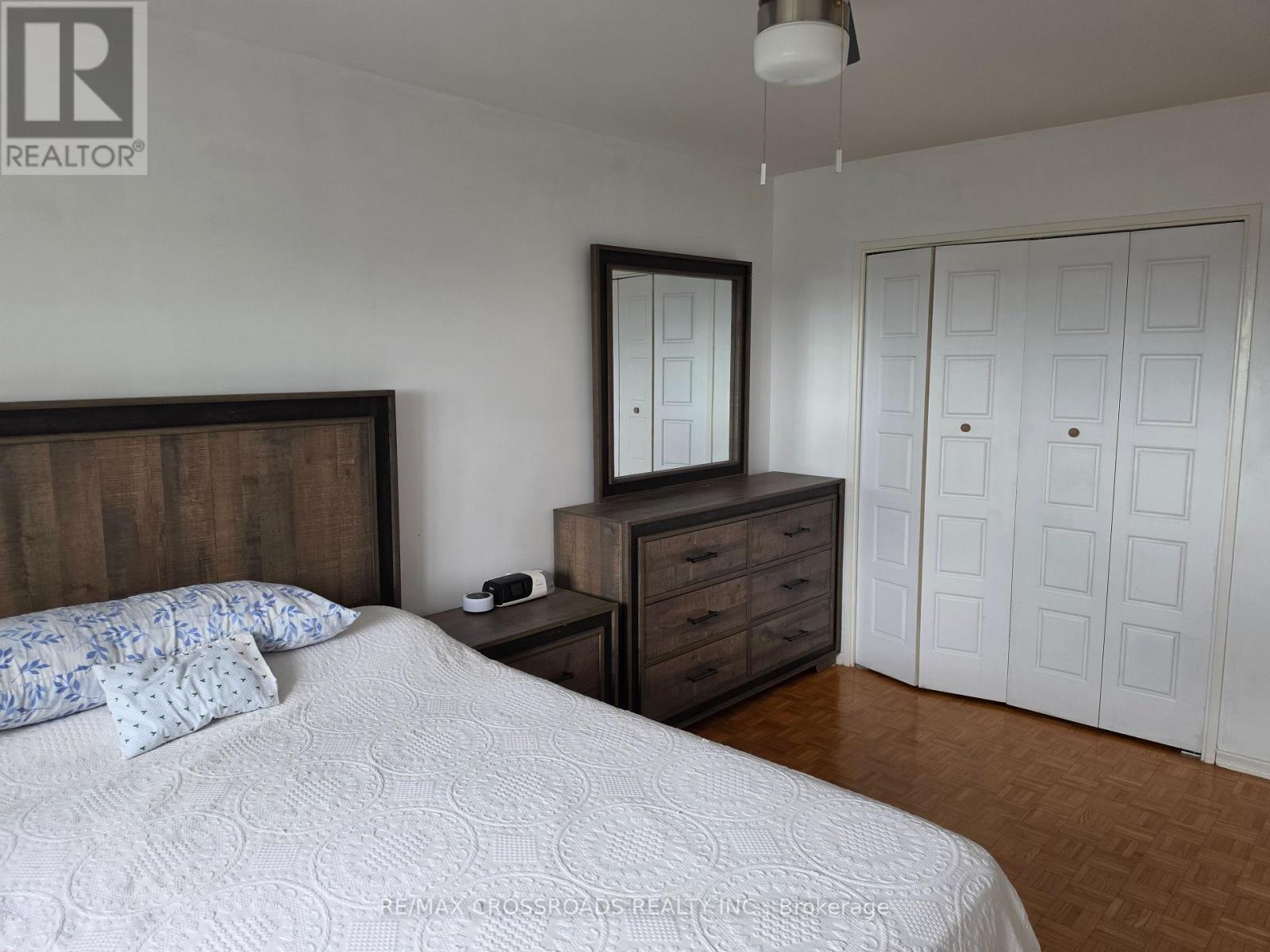 #1004 5 FRITH ROAD - 13